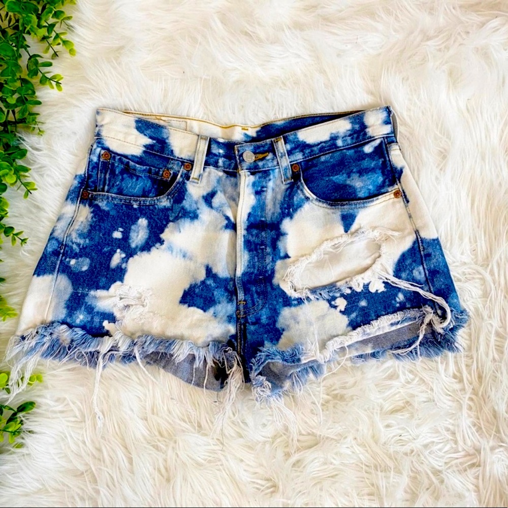 Tie Dye Levi’s 501 High Rise Denim Shorts Size 32
